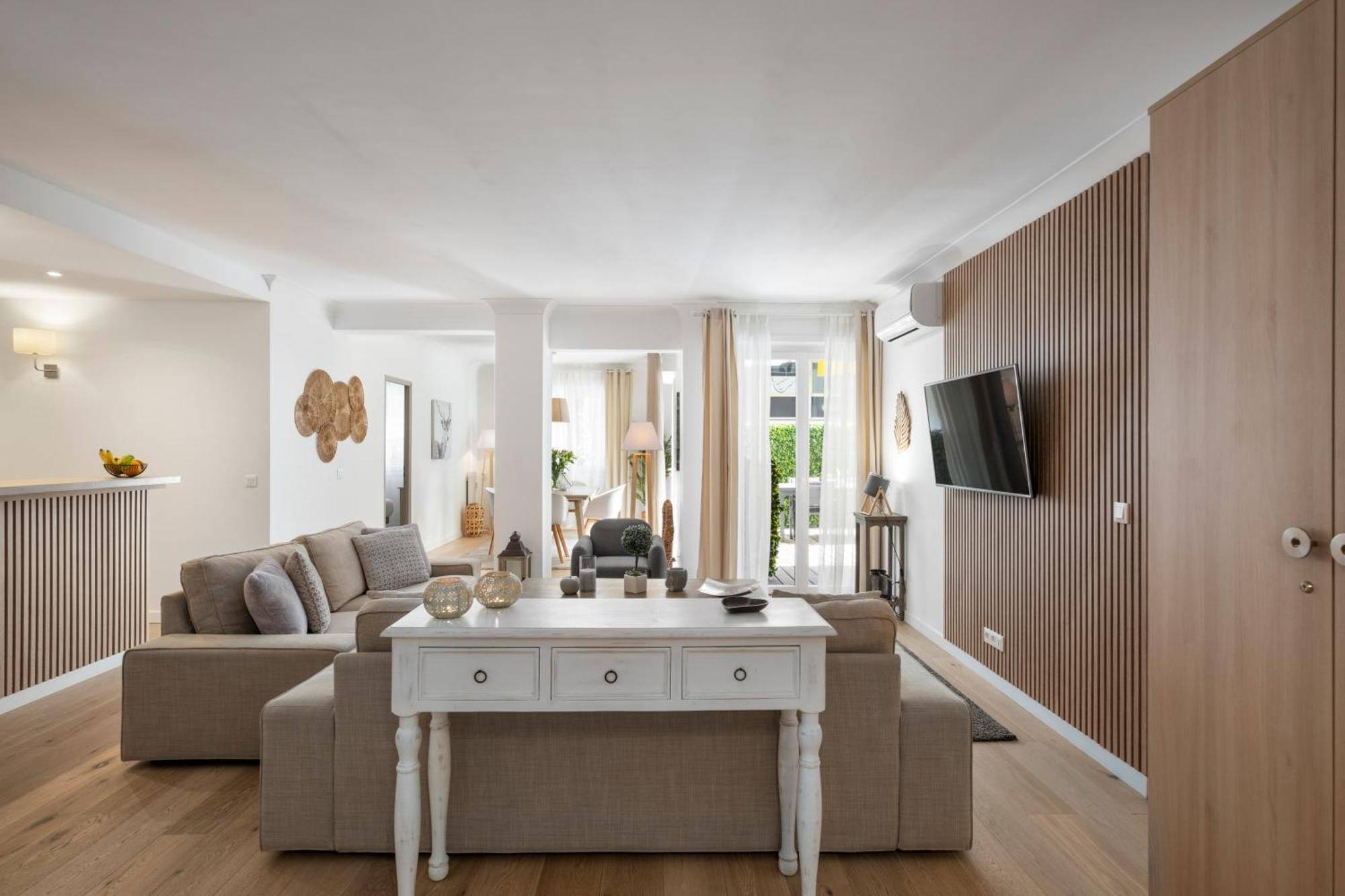 Center, 110m2, 3br & 3bth, Terrace Appartement Cannes