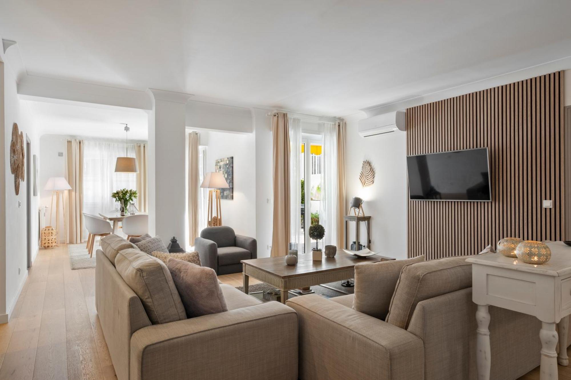 Center, 110m2, 3br & 3bth, Terrace Appartement