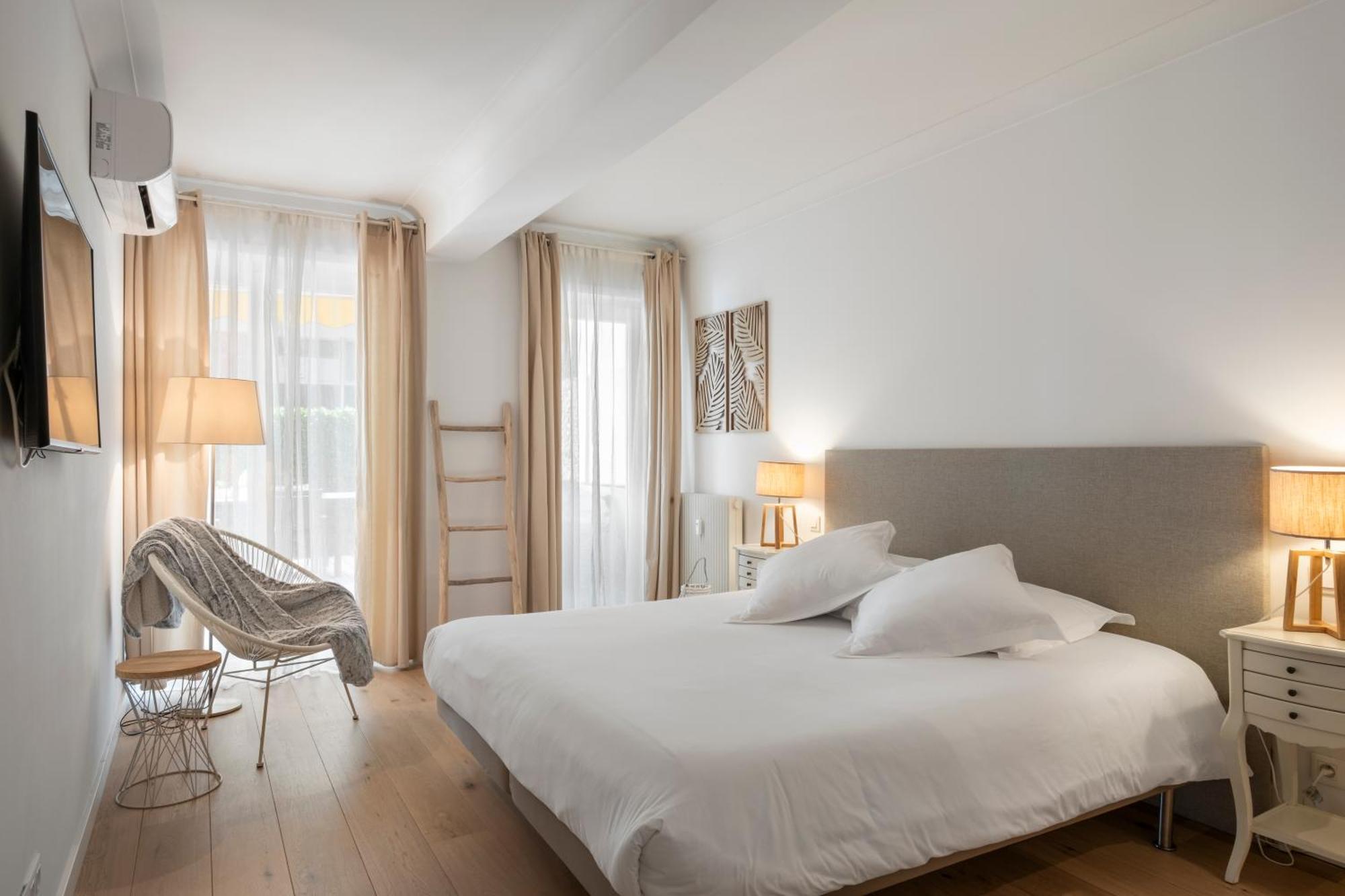 Center, 110m2, 3br & 3bth, Terrace Cannes
