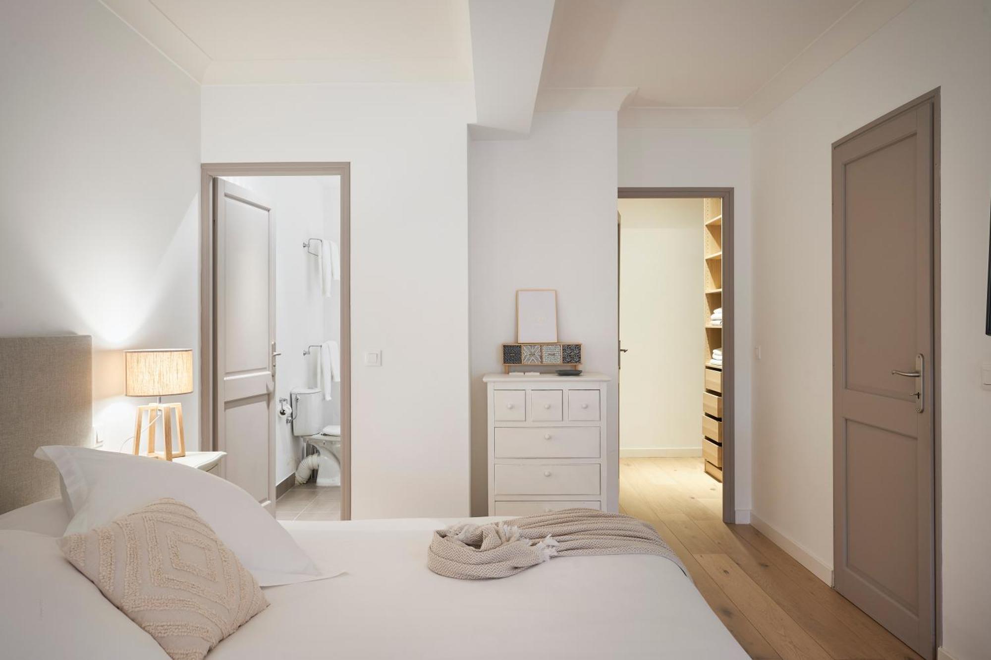 Center, 110m2, 3br & 3bth, Terrace